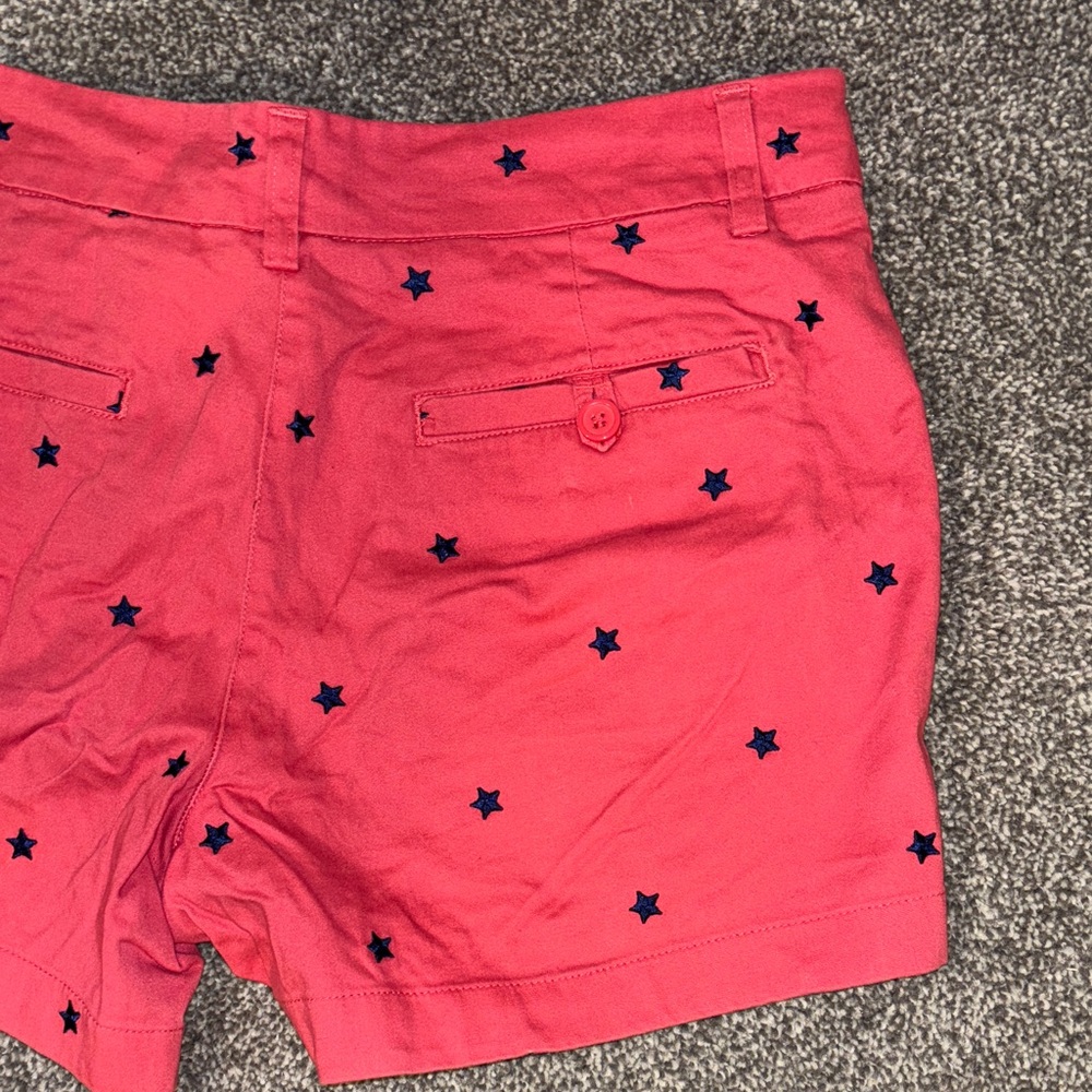CAMBRIDGE DRY GOODS Stylish Red Star-Patterned Women's Shorts size 6 - Picture 4 of 8
